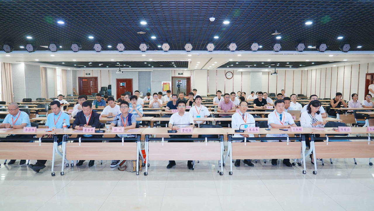 5562_qq4m_1239.jpg